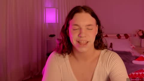 Snapshot of madison_mongomeri chatting on January 18, 2026, 2:04 am Medison online show from January 18, 2026, 2:04 am