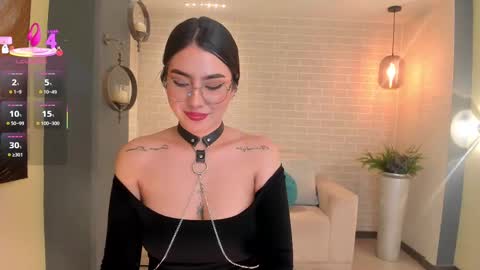 Maddi Collins online show from March 4, 2025, 9:22 pm