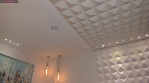 Maddi Collins online show from October 18, 2025, 7:36 pm