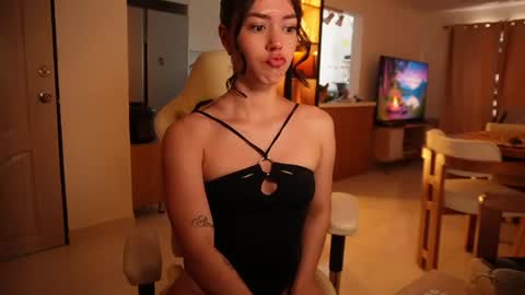 madisonlara online show from June 14, 2026, 3:25 pm