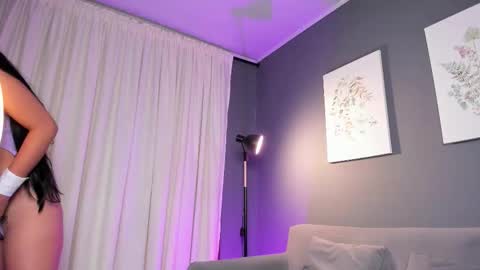 Snapshot of madisson_25 chatting on October 5, 2025, 1:20 pm madisson_25 online show from October 5, 2025, 1:20 pm