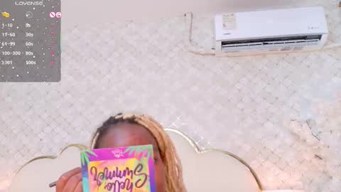 Madisson Lopez online show from November 24, 2025, 9:03 pm