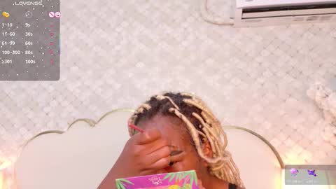 Madisson Lopez online show from November 30, 2025, 3:21 am