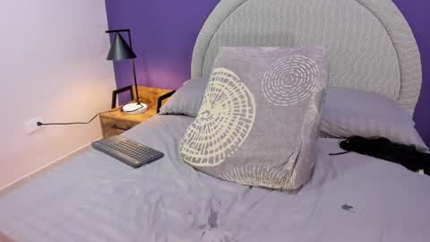 mady_collins online show from January 5, 2025, 5:51 pm