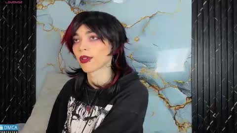 maevekuro online show from October 17, 2025, 3:20 am