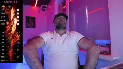 Snapshot of magabear chatting on April 30, 2026, 5:58 am Magabear online show from April 30, 2026, 5:58 am