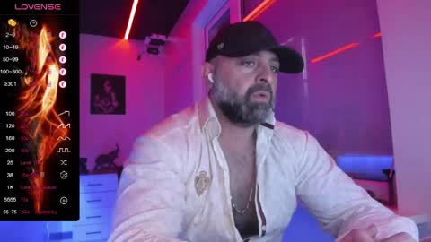 Snapshot of magabear chatting on May 15, 2026, 12:12 pm Magabear online show from May 15, 2026, 12:12 pm