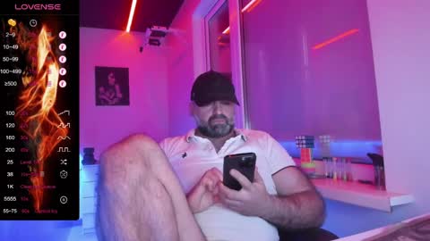 Snapshot of magabear chatting on May 31, 2026, 3:26 am Magabear online show from May 31, 2026, 3:26 am