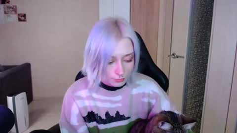 Sophia online show from November 28, 2025, 3:14 pm