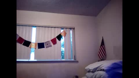 magdalena_805 online show from November 24, 2025, 2:39 pm