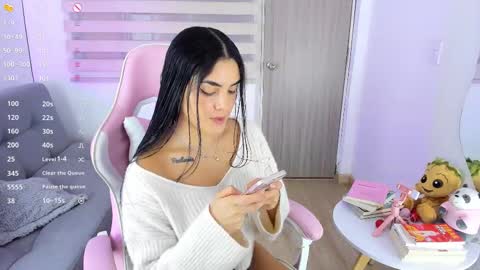 Eva online show from October 19, 2025, 5:13 pm