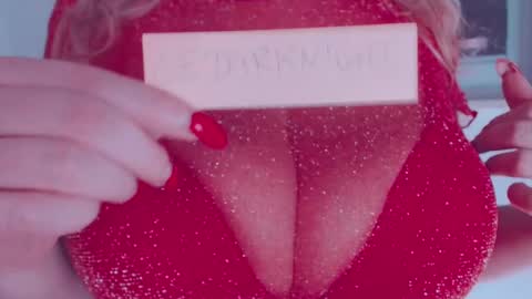 Maggie   online show from February 26, 2025, 10:42 pm