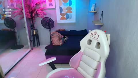 Maggy online show from June 2, 2026, 3:19 am