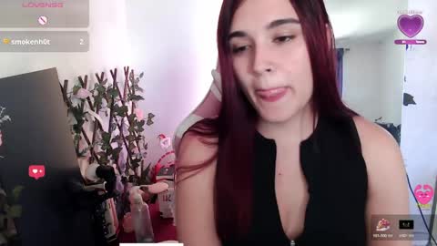 Luna  online show from March 19, 2026, 4:44 pm