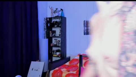 Magic Allie online show from November 29, 2025, 6:27 am