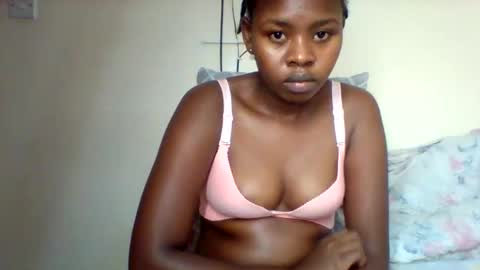 Bliss online show from November 3, 2025, 7:59 pm