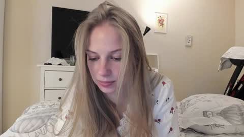 Snapshot of magic_couple13 chatting on January 7, 2025, 11:26 am Alice  online show from January 7, 2025, 11:26 am