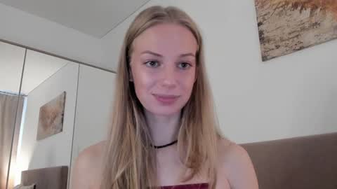 Snapshot of magic_couple13 chatting on September 18, 2025, 2:19 pm Alice  online show from September 18, 2025, 2:19 pm