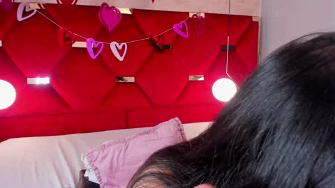 Fer online show from February 11, 2025, 3:08 pm