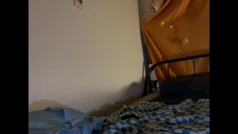 Snapshot of magic_mini_moon chatting on November 14, 2025, 8:29 pm Mikky or Moon online show from November 14, 2025, 8:29 pm