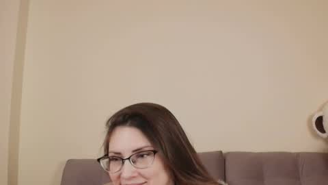 Snapshot of magic_touch_ chatting on February 11, 2026, 6:57 pm vanessa online show from February 11, 2026, 6:57 pm