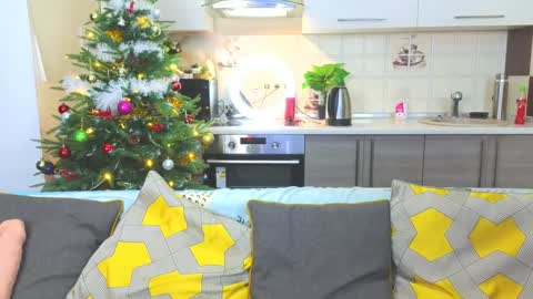 Alice online show from December 11, 2024, 12:44 pm