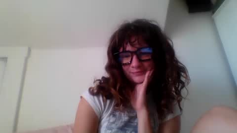 Snapshot of magicalmissmolly chatting on October 6, 2025, 10:07 pm magicalmissmolly online show from October 6, 2025, 10:07 pm