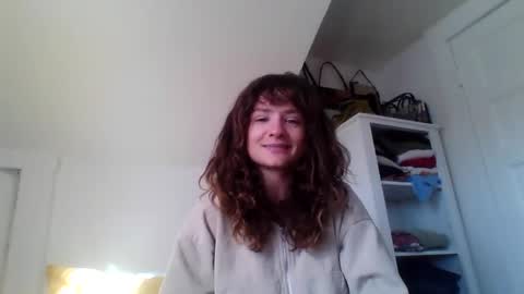 Snapshot of magicalmissmolly chatting on October 21, 2025, 10:21 pm magicalmissmolly online show from October 21, 2025, 10:21 pm