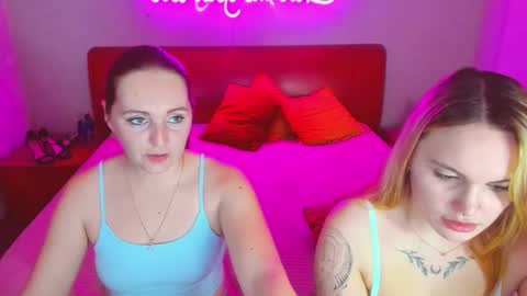 Lili and Bella online show from March 1, 2025, 10:24 am