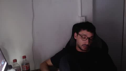 Snapshot of magicjawn chatting on November 28, 2025, 5:21 am magicjawn online show from November 28, 2025, 5:21 am