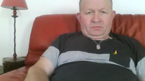 Snapshot of magicman250 chatting on June 9, 2026, 7:42 am magicman250 online show from June 9, 2026, 7:42 am