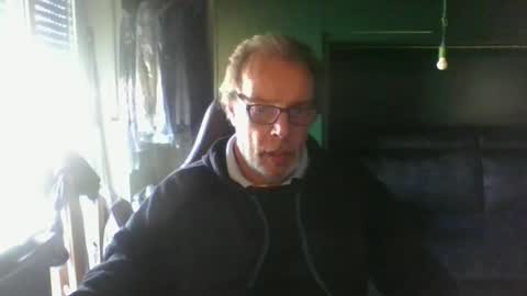 Snapshot of magicomerlino63 chatting on October 2, 2025, 11:17 am magicomerlino63 online show from October 2, 2025, 11:17 am