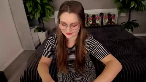 Emily online show from October 15, 2025, 12:27 pm