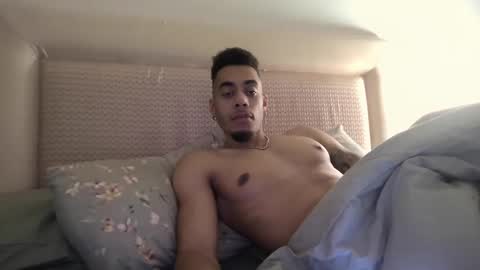 Magicsempai online show from February 3, 2025, 3:38 pm