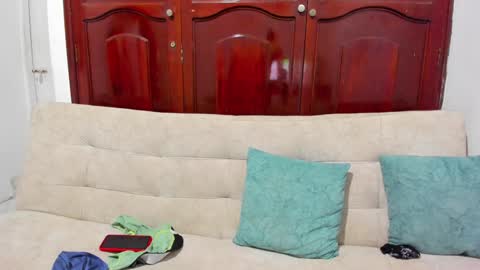 Snapshot of magnificent_star18 chatting on December 17, 2024, 4:01 am RONALD online show from December 17, 2024, 4:01 am