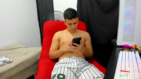 Snapshot of magnificent_star18 chatting on February 10, 2026, 11:53 pm RONALD online show from February 10, 2026, 11:53 pm