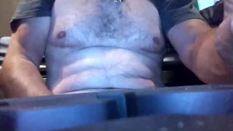 magnit4723 online show from September 28, 2025, 7:41 pm