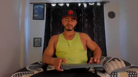 Snapshot of magnusclark chatting on December 1, 2025, 6:24 pm Magnusclark online show from December 1, 2025, 6:24 pm