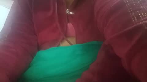 Snapshot of mahi_arora55 chatting on May 8, 2026, 5:18 pm Mahi online show from May 8, 2026, 5:18 pm