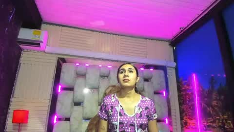 Snapshot of mahiara_hot chatting on June 19, 2026, 2:43 pm mahiara hot online show from June 19, 2026, 2:43 pm