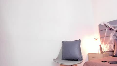 Snapshot of maia_520 chatting on October 14, 2025, 6:31 pm maia_520 online show from October 14, 2025, 6:31 pm
