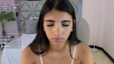 Maiaa Ruiz  online show from November 22, 2025, 2:49 pm