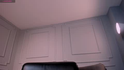  Maia  online show from November 22, 2025, 6:40 pm