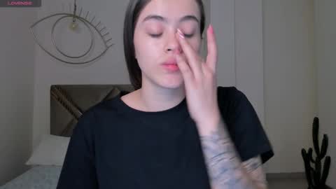 Snapshot of maiacollins chatting on February 4, 2026, 5:41 pm Maia online show from February 4, 2026, 5:41 pm