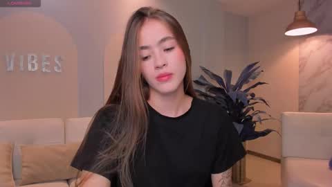 Snapshot of maiacollins chatting on February 21, 2026, 5:14 pm Maia online show from February 21, 2026, 5:14 pm