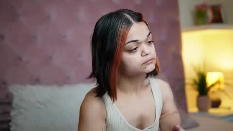  Maia  online show from March 2, 2026, 8:37 pm