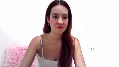 Snapshot of maiarosse_ chatting on January 7, 2025, 5:01 am MaiaRosse  online show from January 7, 2025, 5:01 am