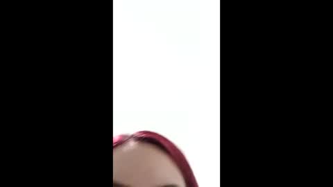 Snapshot of maiarosse_ chatting on February 25, 2025, 3:52 am MaiaRosse  online show from February 25, 2025, 3:52 am