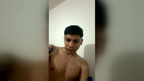 maicolzarate19 online show from May 5, 2026, 4:42 am