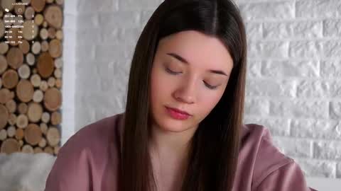 Snapshot of maidabuoy chatting on October 2, 2025, 1:23 am Lucy online show from October 2, 2025, 1:23 am